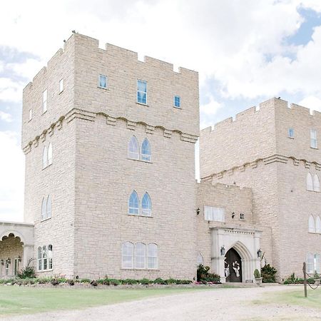 The Castle At Рокуолл Экстерьер фото